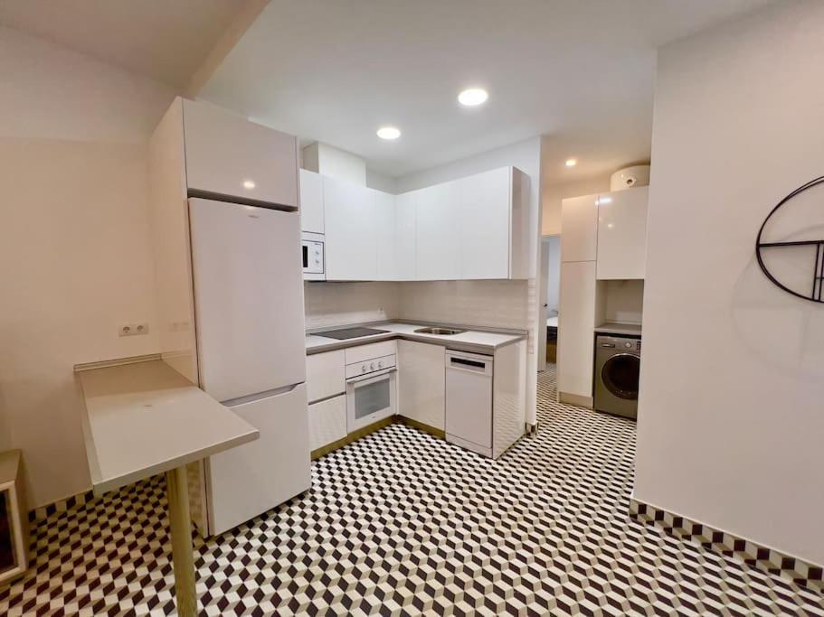 Rockside Residences Suites La Linea N1 La Línea de la Concepción Kültér fotó