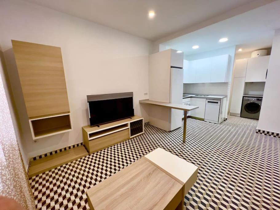 Rockside Residences Suites La Linea N1 La Línea de la Concepción Kültér fotó